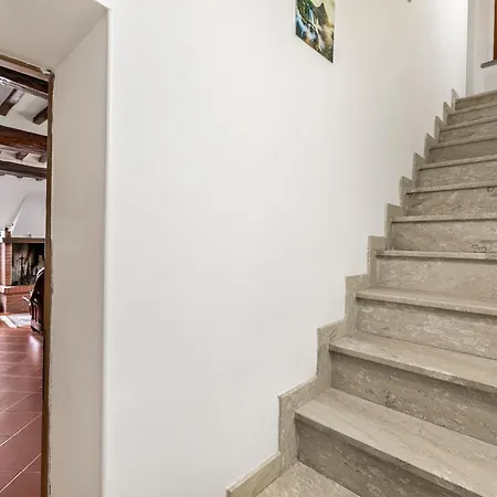 Borgo With Shared Pool And Garden Apartment Panicale